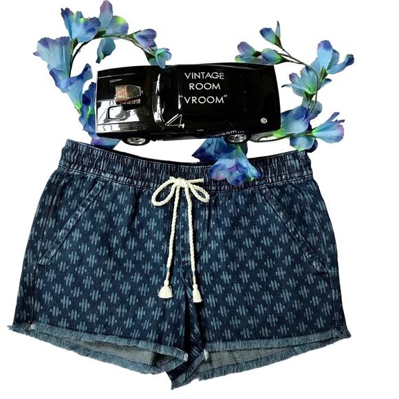 LOFT NWT Dark Wash Pull on Shorts S - Picture 1 of 9